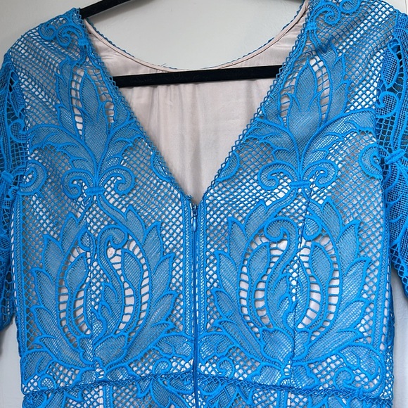 REISS Blue Zola Lace Fitted Dress, size 10 - Picture 6 of 16